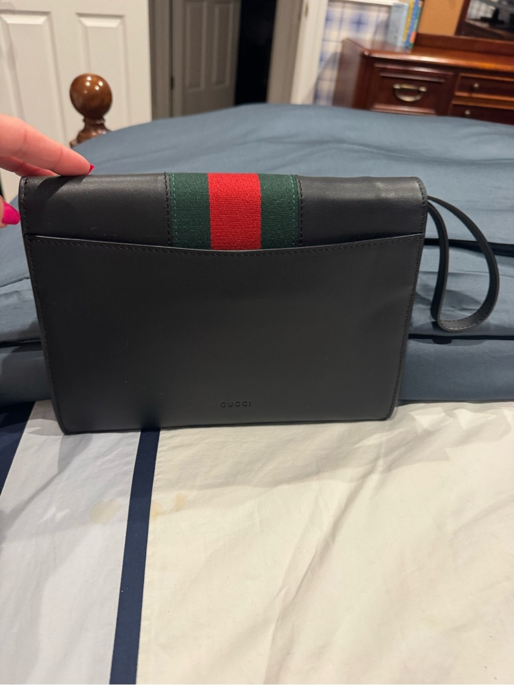 GG Black Leather Shoulder Bag with Green & Red Web Stripe - Picture 2 of 4